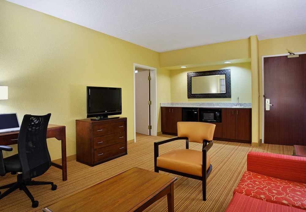 Hotel Courtyard By Marriott Boston Littleton Extérieur photo