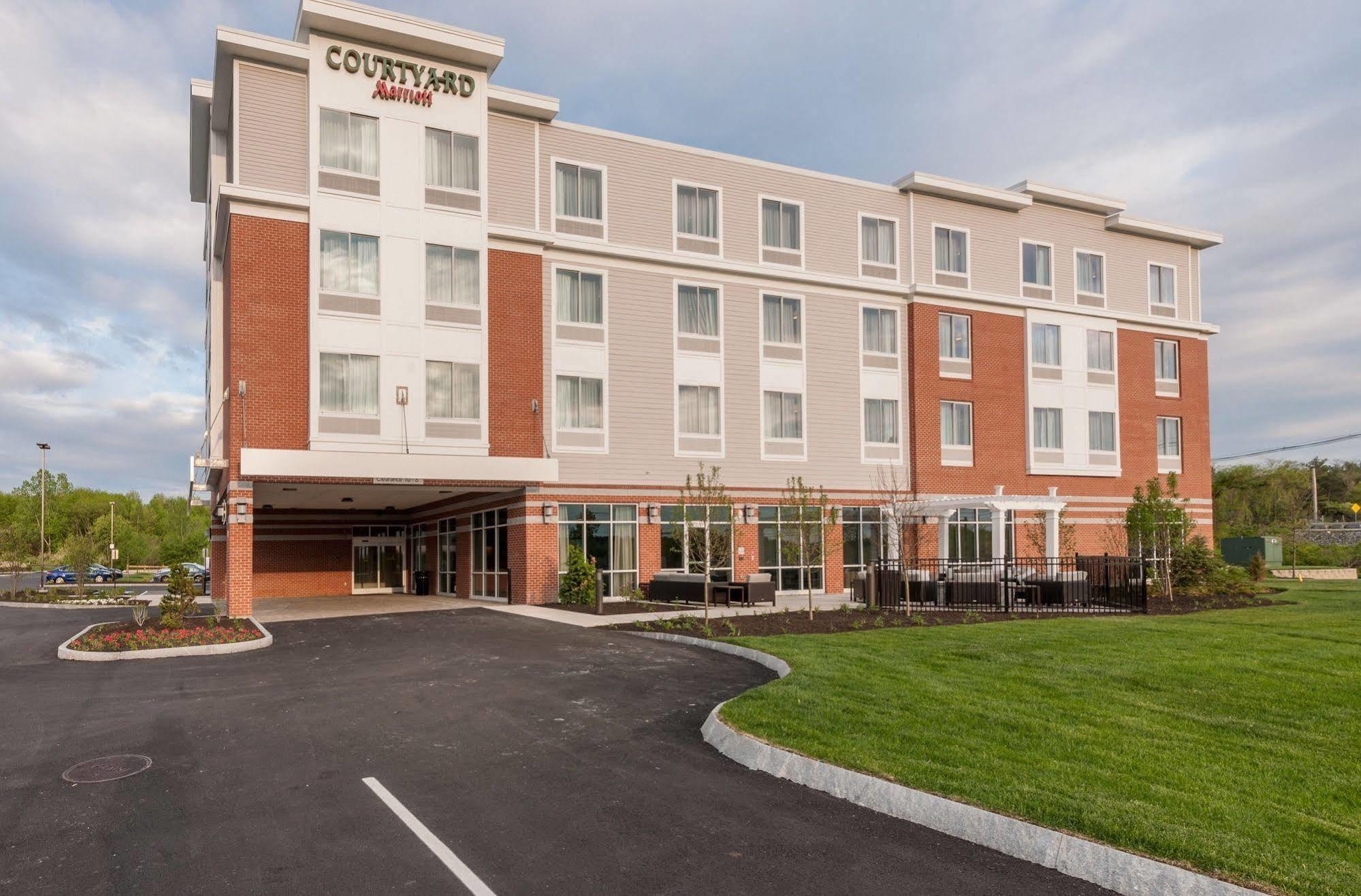 Hotel Courtyard By Marriott Boston Littleton Extérieur photo