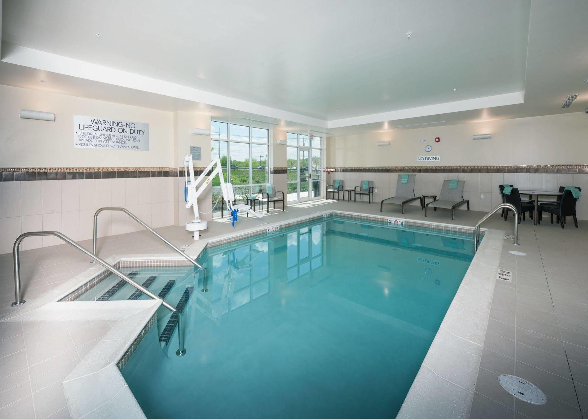 Hotel Courtyard By Marriott Boston Littleton Extérieur photo